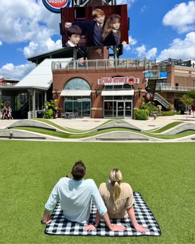 Movie nights on The Lawn aren’t over yet! 🎬 Join us every Saturday for this free event, now through October 25th. Don’t forget your blanket, your crew, and your favorite snacks!🍿✨⁠
⁠
#movienightsonthelawn #freemovienight #outdoormovievibes #kcevents #thingstodokc #fallfun #movienightmagic #blanketsandpopcorn #saturdaysunderthestars #kcweekendplans #thelawnevents #familyfunkc #snackandwatch #octoberplans #movienightready⁠